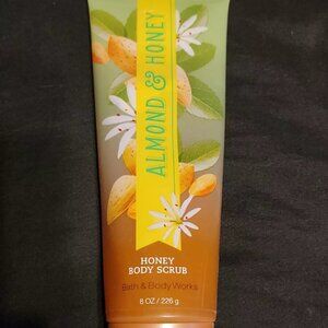 Bath & Body Works Almond and Honey Body Scrub Large Full Size